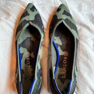 Rothy’s Olive Green Points Retired Rare Size 11